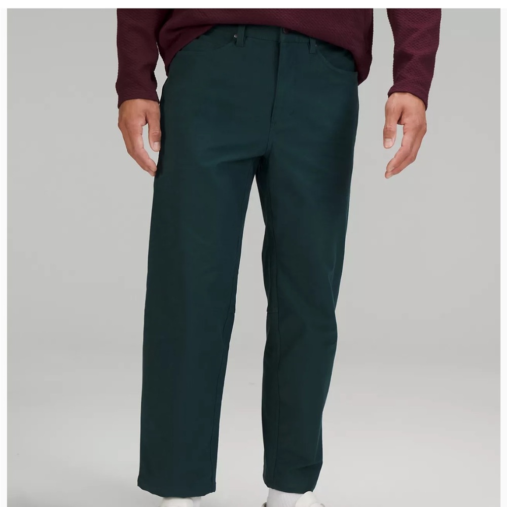 LULULEMON ABC crop relaxed pant in Utilitech fabric